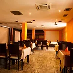 Gold Club & Casino Hotel