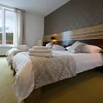 Gold Club & Casino Hotel 3*