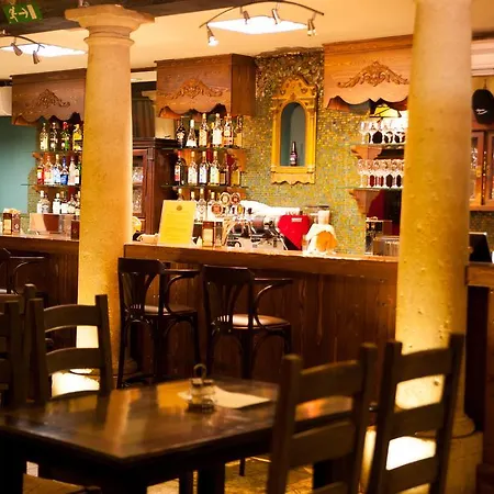 Hotel Gold Club & Casino