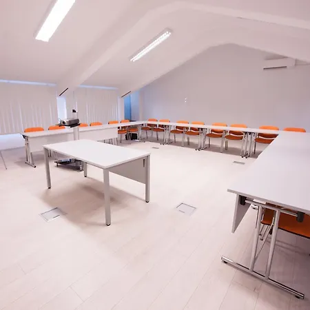 Gold Club & Casino 3* Ajdovščina