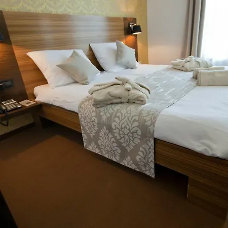 Gold Club & Casino Otel