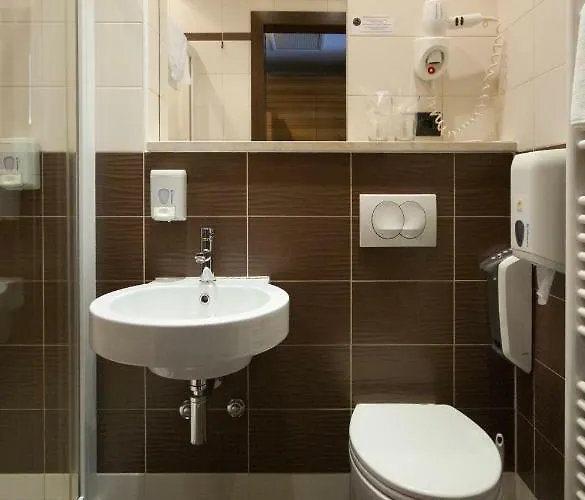 Hotel Gold Club & Casino 3*